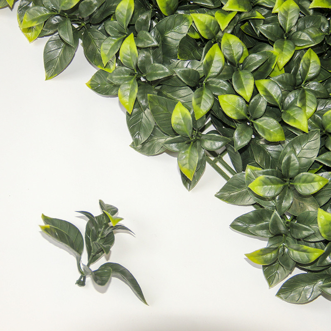 La nouvelle verticale adaptée aux besoins du client de style de jungle plante l'herbe verte d'usine artificielle de tenture pour la décoration à la maison