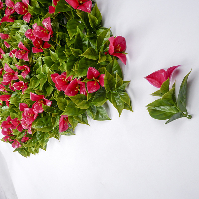 La fougère artificielle laisse à panneau mélangé de feuille le panneau de fleur de mur d'herbe verte